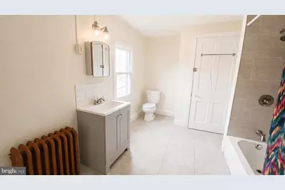 46 E Union Street, Burlington, NJ 08016 - Photo 2