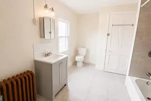 46 E Union St, Burlington, NJ 08016 - Photo 2