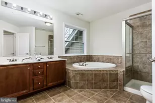 16 Foxcroft Way, Mount Laurel, NJ 08054 - Photo 26