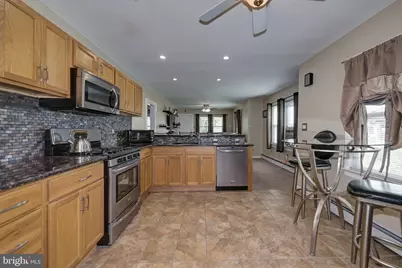 130 Greenwood Avenue, Burlington, NJ 08016 - Photo 4