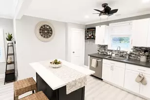 273 W Crosswicks Rd, Bordentown, NJ 08505 - Photo 12