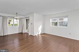 14 Florence Tollgate, Florence, NJ 08518 - Photo 2