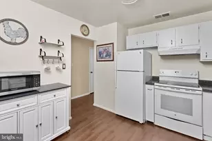 14 Florence Tollgate, Florence, NJ 08518 - Photo 8