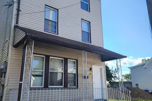 211 Broad St, Beverly, NJ 08010 - Photo 2