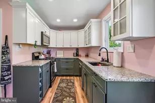 428 Flanders Rd, Burlington, NJ 08016 - Photo 6