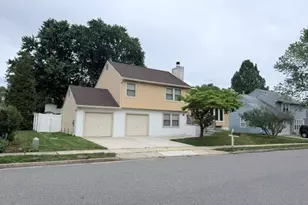 31 Gardenia Dr, Mount Laurel, NJ 08054 - Photo 2