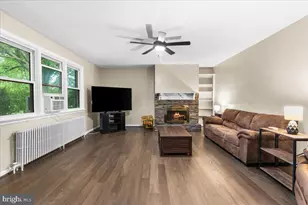 4 Orchard Ave, Bordentown, NJ 08505 - Photo 8