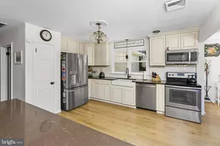6 Linden Ave, Bordentown, NJ 08505 - Photo 6