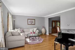 17 Adams Dr, Burlington, NJ 08016 - Photo 6