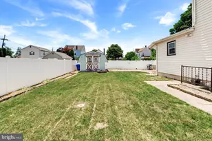 38 E 2nd St, Florence, NJ 08518 - Photo 36