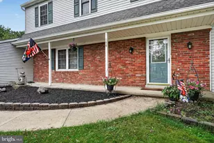 100 Coachman Dr, Bordentown, NJ 08505 - Photo 2