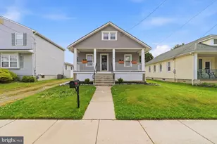 15 S Clinton Ave, Maple Shade, NJ 08052 - Photo 2