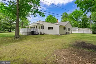 23 Bloomer Dr, Burlington, NJ 08016 - Photo 32