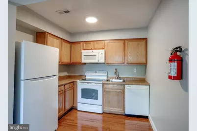 275 Green Street #4G7, Edgewater Park, NJ 08010 - Photo 6