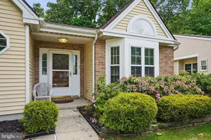 929 Larkspur Pl S, Mount Laurel, NJ 08054 - Photo 2
