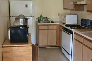 406 Lindsley Ct, Burlington, NJ 08016 - Photo 2