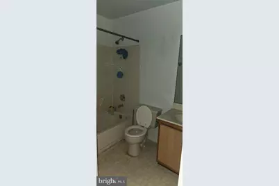406 Lindsley Court, Burlington, NJ 08016 - Photo 6