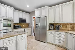 21 Brookwood Rd, Mount Laurel, NJ 08054 - Photo 12