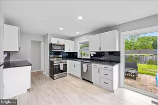 11 Hampton Ln, Willingboro, NJ 08046 - Photo 10