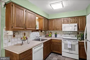 518 Adams Ln, Southampton, NJ 08088 - Photo 10
