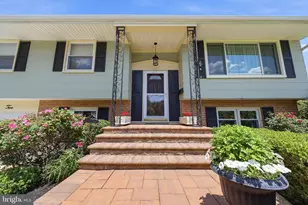 2 Carriage Ln, Marlton, NJ 08053 - Photo 2