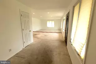 7 Lansdowne Rd, Burlington, NJ 08016 - Photo 4