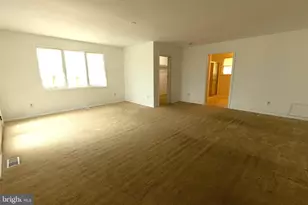 7 Lansdowne Rd, Burlington, NJ 08016 - Photo 6