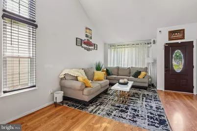 11 Steeplechase Boulevard, Burlington, NJ 08016 - Photo 2
