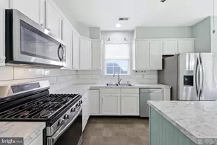 137 Paisley Pl, Hainesport, NJ 08036 - Photo 10