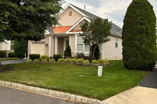 137 Paisley Pl, Hainesport, NJ 08036 - Photo 4
