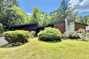 9 S Lakeside Dr W, Medford, NJ 08055 - Photo 1