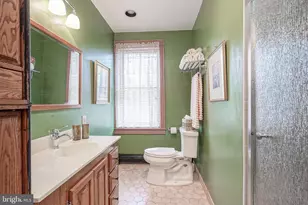 339 E Union St, Burlington, NJ 08016 - Photo 18