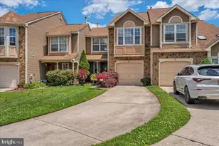 18 Kenton Pl, Mount Laurel, NJ 08054 - Photo 2