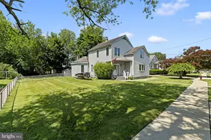 1073 Wallace Ave, Florence, NJ 08554 - Photo 4