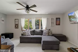 1073 Wallace Ave, Florence, NJ 08554 - Photo 12