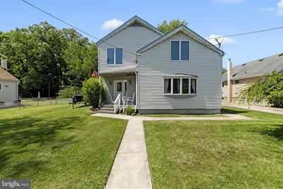 1073 Wallace Avenue, Florence, NJ 08554 - Photo 2