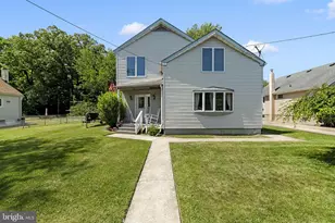 1073 Wallace Ave, Florence, NJ 08554 - Photo 2