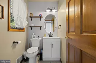 1073 Wallace Ave, Florence, NJ 08554 - Photo 16