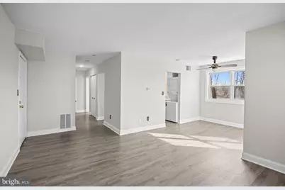 27 Florence Tollgate Place, Burlington, NJ 08016 - Photo 4