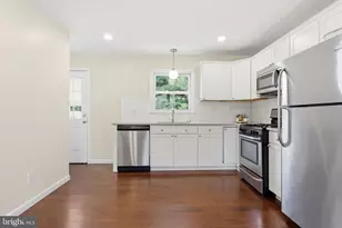 302 Veterans Dr, Palmyra, NJ 08065 - Photo 6