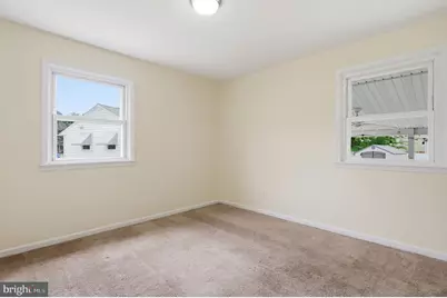 302 Veterans Drive, Palmyra, NJ 08065 - Photo 12