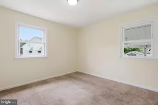 302 Veterans Dr, Palmyra, NJ 08065 - Photo 12