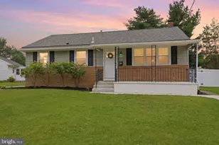302 Veterans Dr, Palmyra, NJ 08065 - Photo 1