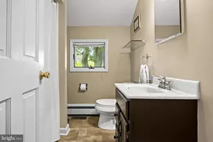 625 Delanco Rd, Edgewater Park, NJ 08010 - Photo 16