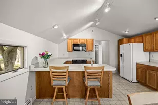 625 Delanco Rd, Edgewater Park, NJ 08010 - Photo 8