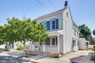 415 Prince St, Bordentown, NJ 08505 - Photo 1