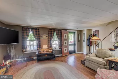 415 Prince Street, Bordentown, NJ 08505 - Photo 6