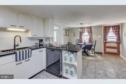 415 Prince Street, Bordentown, NJ 08505 - Photo 10