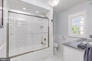 415 Prince St, Bordentown, NJ 08505 - Photo 28