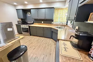 728 Walnut St, Florence, NJ 08518 - Photo 10